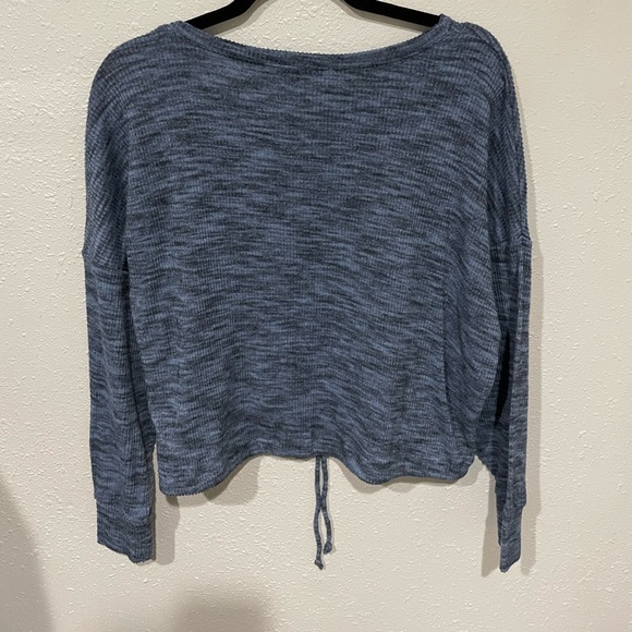 Cropped Top - Picture 3 of 3